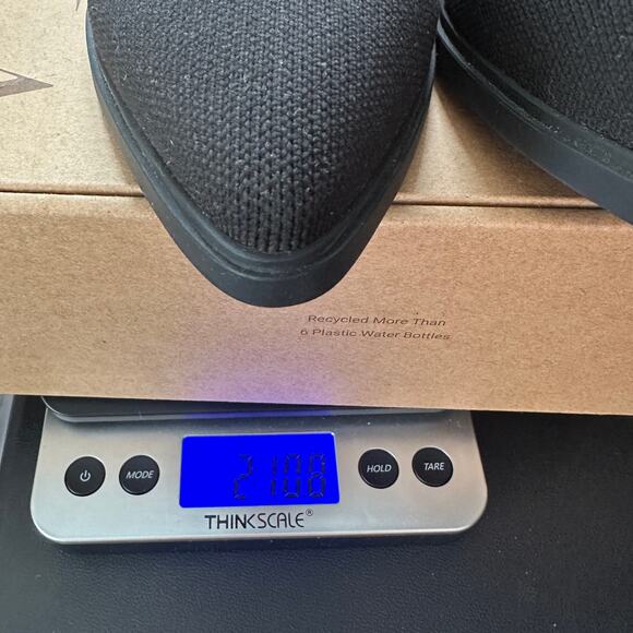 Vivaia Whitney Ankle Boot US 7.5 EU 38.5 Pointed Toe Slim Western Modern $199 - Picture 10 of 10